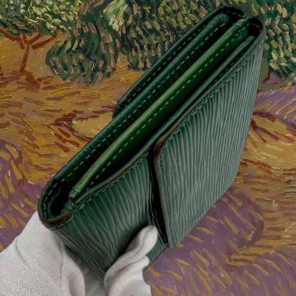 Louis Vuitton Handbags - Louis Vuitton Trifold Wallet Green Epi Porte Feiulle Elise Leather, Vintage EUC
